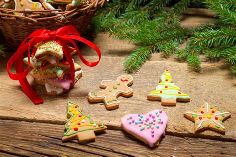 Line a mini loaf pan, with plain tissue paper then wax paper. Different Types Of Gingerbread Cookies And Spruce Stock Image - Image of food, cheerful: 33913143