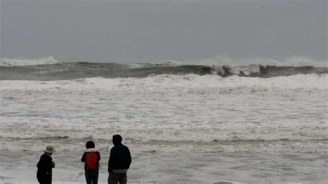 Big Waves Pounded Norcal Coast Saturday Record Breakers In Monterey Bay