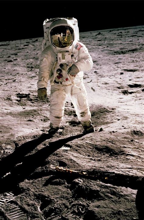 Neil armstrong birth data and astrological dominants. Neil Armstrong war Pilot mit Leib und Seele. Als Kind ...