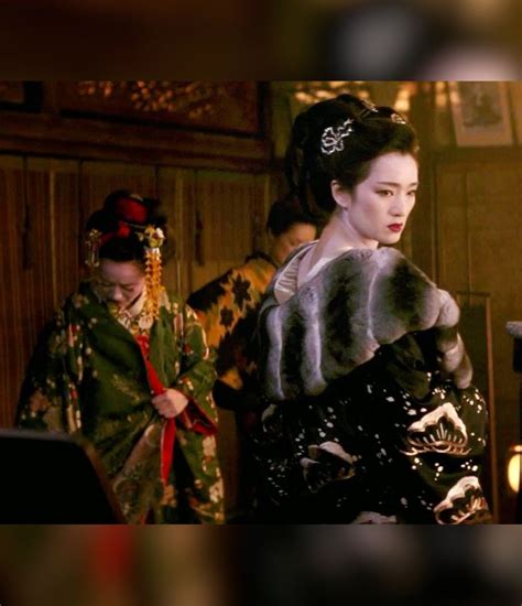 Gong Li And Zhang Ziyi As Hatsumomo And Sayuri In Memoirs Of A Geisha