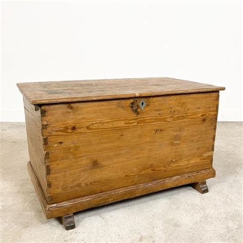 Antique Swedish Tools Chest Trunk In Pine Wood For Sale At Pamono