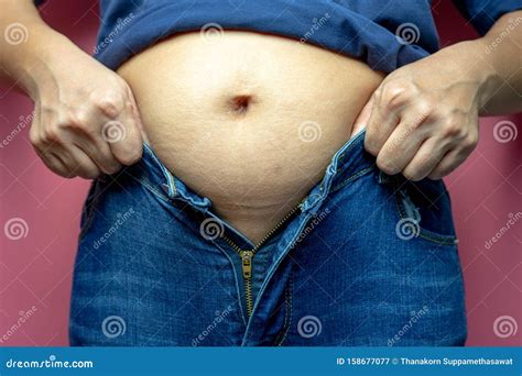 Fat Woman Trying To Wear Jeans Overweight Fat Woman Weight Losing