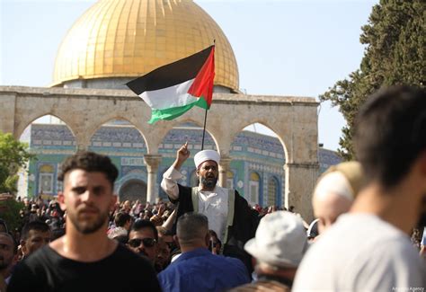 Jerusalem Islamic Waqf ‘israel Occupation Forbids Increasing Al Aqsa Guards Middle East Monitor