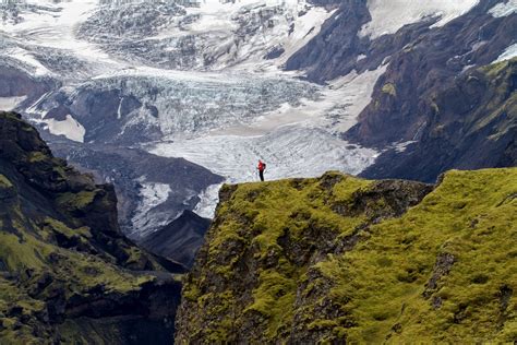 Scenic 7 Day Hiking Tour In Iceland From Landmannalaugar