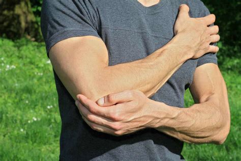 Elbow Pain 10 Causes Of Elbow Pain