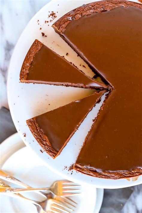 Best Flourless Chocolate Cake With Chocolate Ganache A Baker S House