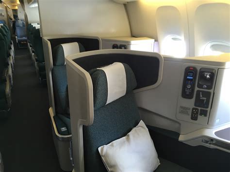 Review Cathay Pacific 777 Business Class Hkg Bkk Young Travelers