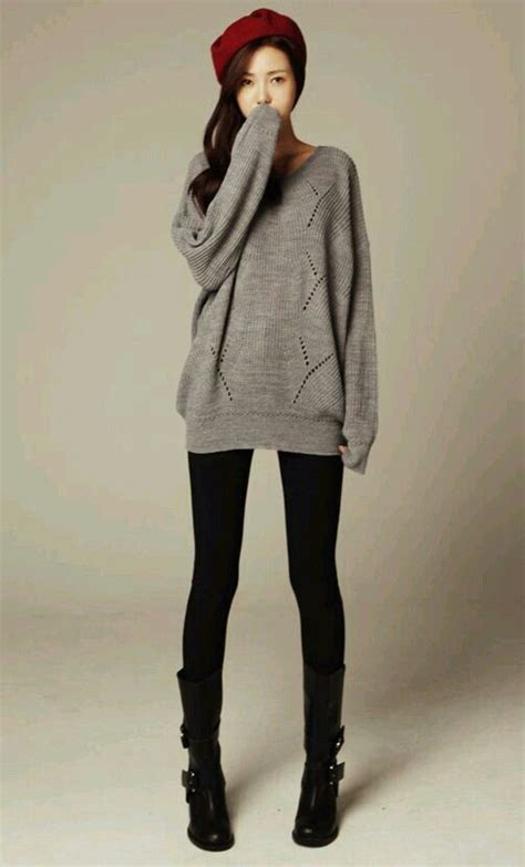 Fall in ireland can get cold and i'm already wearing sweaters and coats, although you can still see people on the streets wearing short sleeved. Pin on #OOTD