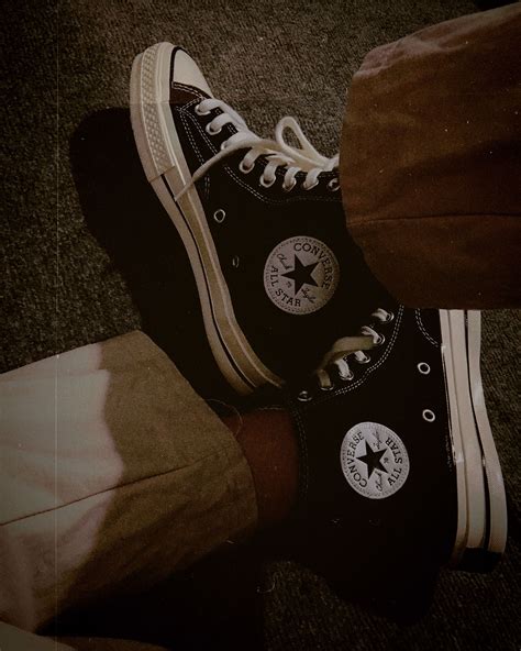 Wallpaper Sepatu Converse Hd Dhdewallpaper