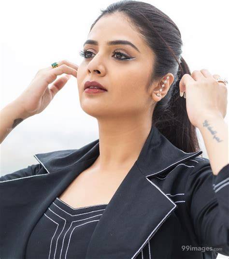 Sreemukhi Latest Hot Hd Photoshoot Stills Mobile Wallpapers Hd P