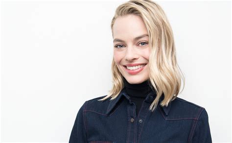 Margot Robbie Beautiful Smile Wallpaper Hd Celebrities 4k Wallpapers Images And Background