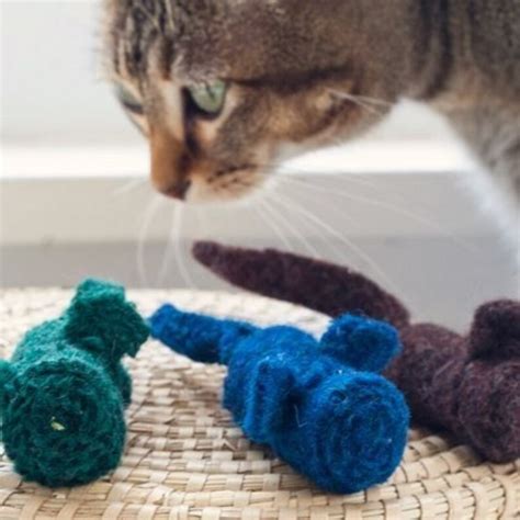 Eco Friendly Cat Toys Set Of 3 Wool Sweater Mice Catnip Etsy