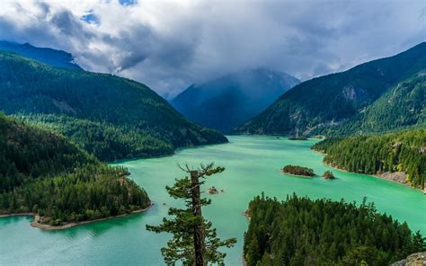 Turquoise Mountain Lake