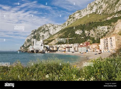 Gibraltar Bay Hi Res Stock Photography And Images Alamy