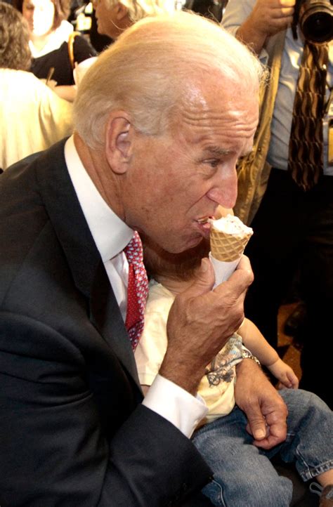 10 Incredibly Important Photos Of Joe Biden Eating Ice Cream Page 6