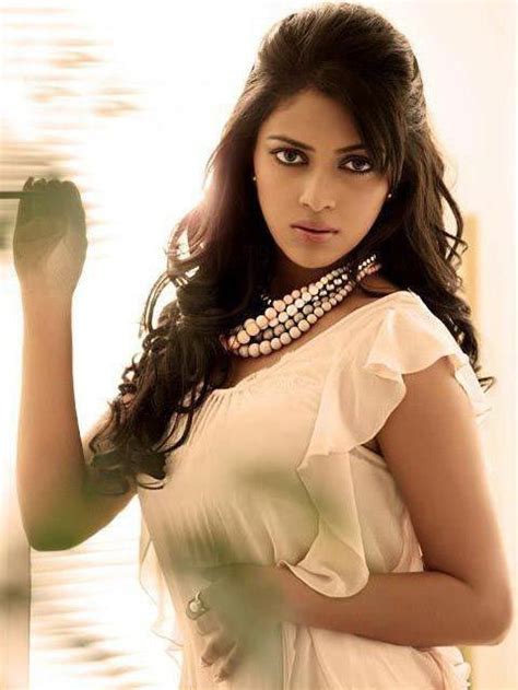 Tamil Actress Amala Paul Hot Spicy Gallery ACTRESSMAIL