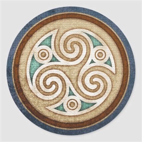 I Pi Importanti Simboli Celtici Celtic Art Celtic Symbols Triskele