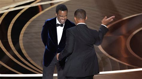 Was Chris Rock Wearing A Cheek Pad At The Oscars When Will Smith Slapped Him Social Media Users