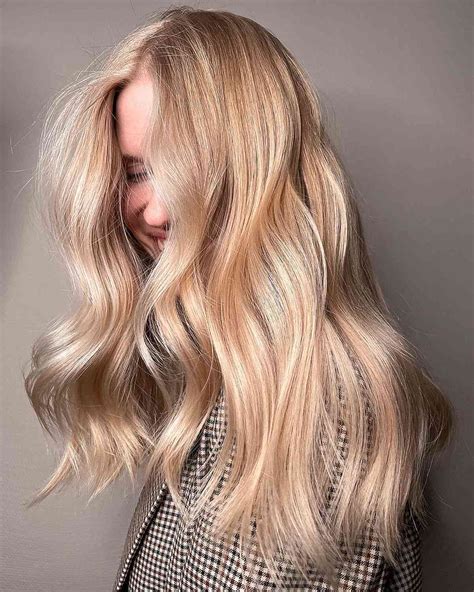 Top 116 Warm Golden Blonde Hair Color Polarrunningexpeditions