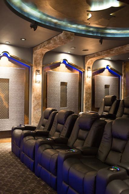 Batman Themed Home Theater Rooms Clásico Renovado Cine En Casa