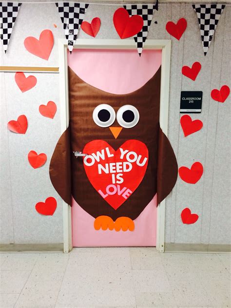 20 30 Valentine S Day Door Decorating Ideas