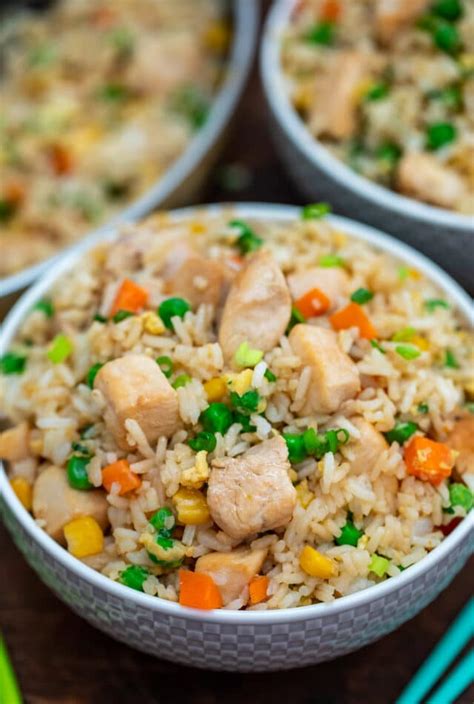 Fried rice is so much yummier without any soy sauce. Chicken Fried Rice - Better Than Takeout! - 30minutesmeals.com
