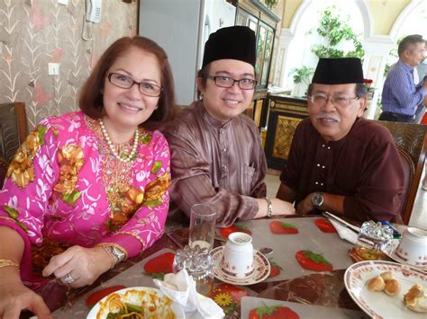 Engagement party of tengku shaheera and dimash serikov tatler malaysia. Kee Hua Chee Live!: TAN SRI DATUK SERI PANGLIMA ABDUL ...