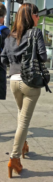 Ervtheperc Threads Sexy Round Booty In Tight Khaki Pants 126 Join For Free
