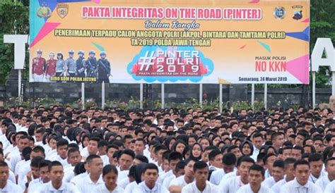 Substansi dari pakta integritas dituangkan ke dalam dokumen pakta integritas. Pakta Integritas Penerimaan Anggota Polri, Kapolda Jateng ...