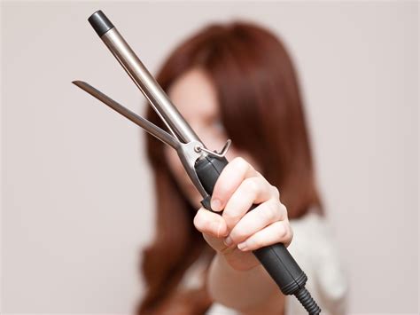 How To Use A Curling Iron Your Beauty 411
