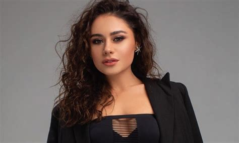 Ze nam ook deel aan andere shows zoals yeni ulduz en de preselectie böyük səhnə. Azerbaiyán vuelve a confiar en Efendi para Eurovisión 2021