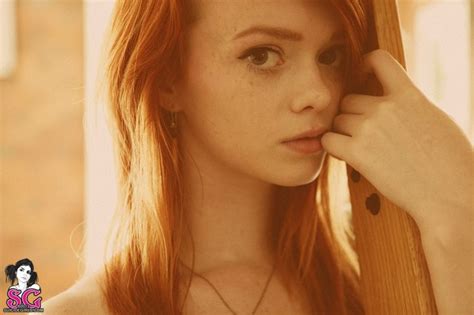 Women Face Model Redhead Pornstar Tattoo Lass Suicide