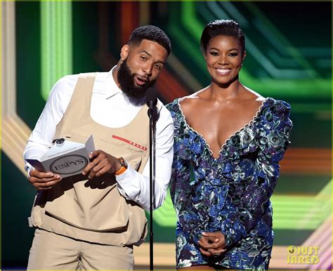 Odell beckham jr creates as many headlines for his fashion style as he does his incredible football skills. Odell Beckham Jr. Sports Khaki Vest & Shorts, New Haircut ...