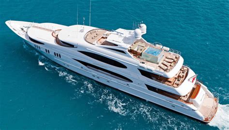 It has a wide beam for comfortable living space, 11 cabins for 25 guests and a private sea view terraces. Jeff Bezos Private Yacht