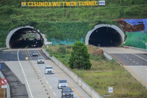 Jalan Tol Cisumdawu Resmi Dibuka Lewati Terowongan Terpanjang Di Indonesia