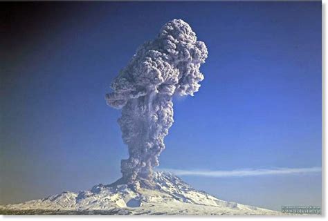 Explosive Eruption By Shiveluch Volcano In Kamchatka Russia Earth