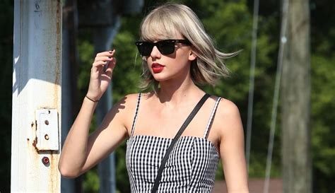 A Look Inside Taylor Swifts Fourth Of July Bash Pictures Celeb Bistro