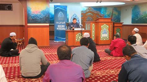 Kuliah Zohor Perdana Bersama Ustaz Ahmad Husni Abd Rahman Surau Wakaf