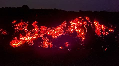 Mauna Loa Eruption Day 8 Creeping Lava Unlikely To Cross Saddle Road