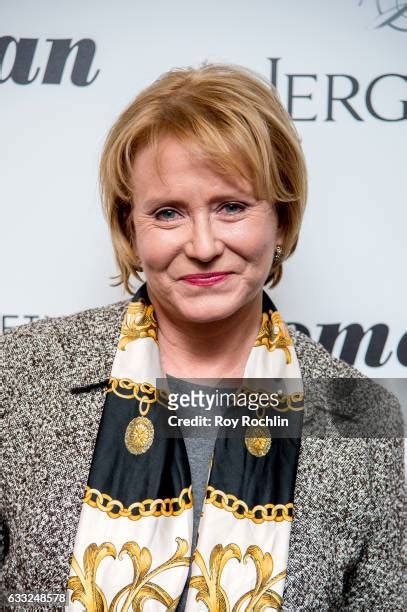 Eve Plumb Art Photos And Premium High Res Pictures Getty Images
