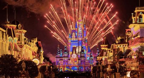 Watch Disney Fireworks With No Crowds At This Secret Viewing Area