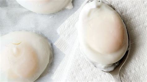 Easy Poached Eggs Recipe Martha Stewart