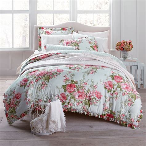 Cloak Your Bed In Rich Cotton Sateen This Print Of Clustered Cabbage