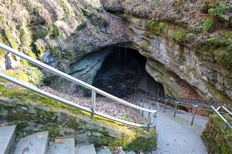 Your Sneak Peek Of The Best Mammoth Cave Tours