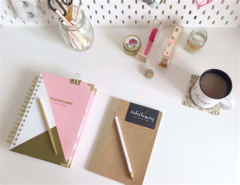 How To Make Your Home Office Practical And Pretty Pinkscharming