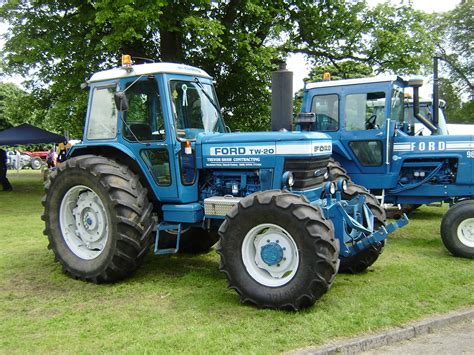 Ford Tractors - Tractor & Construction Plant Wiki - The classic vehicle and machinery wiki