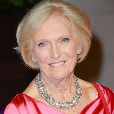 Последние твиты от mary berry (@maryrberry). Mary Berry to Reportedly Star in Bake Off Rival -- Vulture
