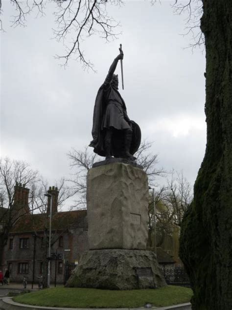 Winchester King Alfred Statue