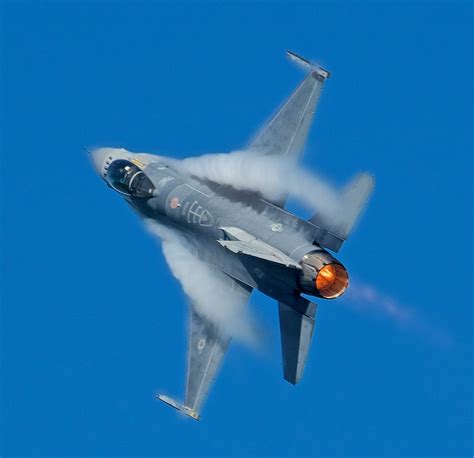 Major Garret “toro” Schmitz Commander Of The F 16 Viper Demonstration