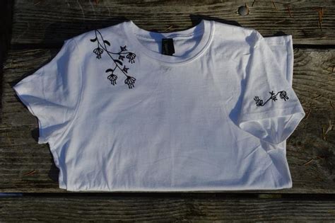 flowers embroidery t shirt etsy in 2020 embroidered tshirt t shirt photo embroidery